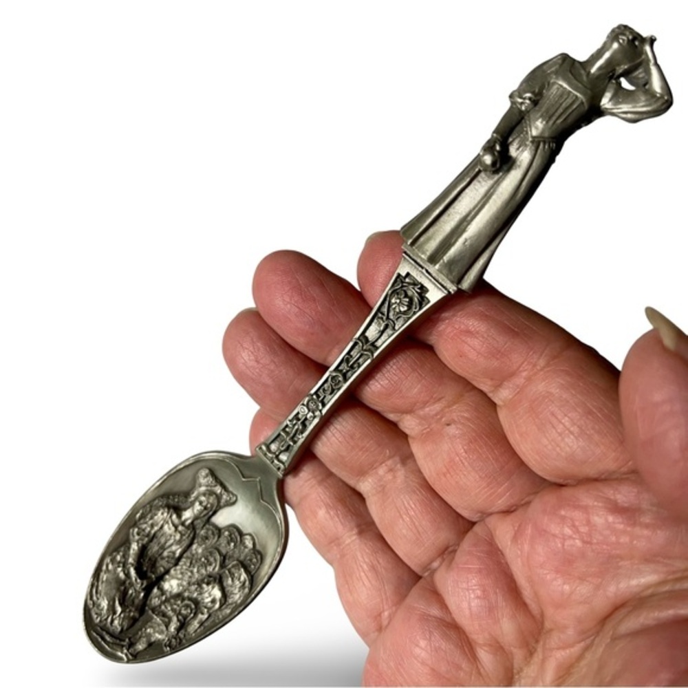 Grimms Fairy Tales Franklin Mint Pewter Snow White and the 7 Dwarfs Spoon 1979